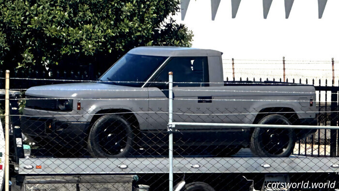Esta Es la Camioneta Eléctrica Biplaza de Jeff 25K de Jeff Bezos | Carscoops